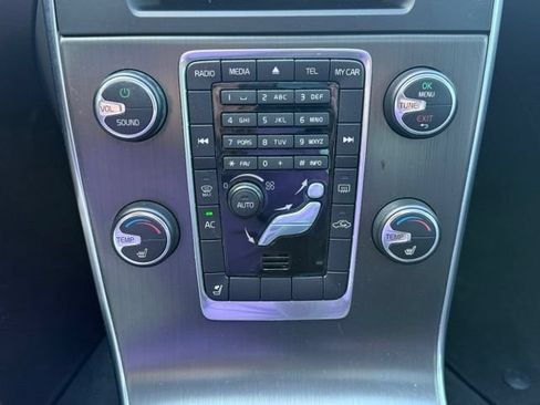 Used 2014 Volvo S60 T5 FWD image 25