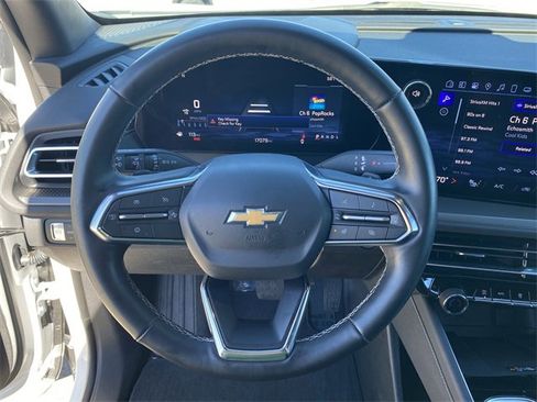 Certified 2025 Chevrolet Traverse LT image 39