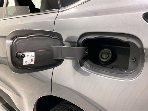 Used 2024 Ford Edge SEL image 42