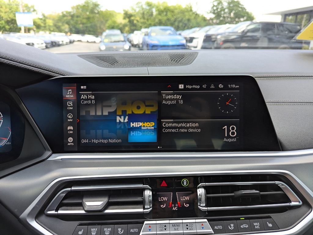 Used 2023 BMW X6 xDrive40i w/ M Sport Package AWD/4WD image 22