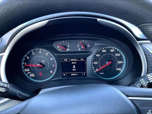 Used 2025 Chevrolet Malibu LT FWD image 13