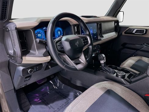 Used 2025 Ford Bronco Big Bend image 9