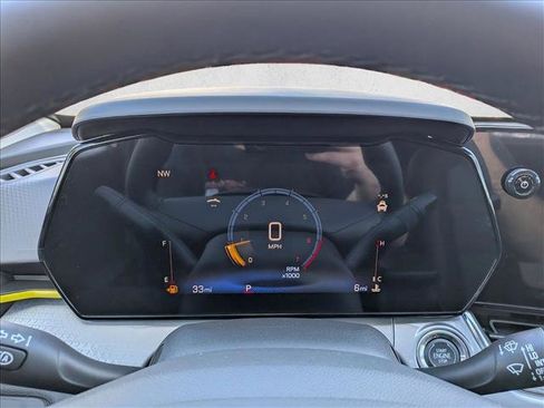 New 2026 Chevrolet Trax LT w/ Sunroof Package image 11