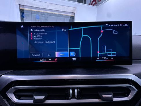 Used 2023 BMW 330i xDrive Sedan w/ Premium Package image 26