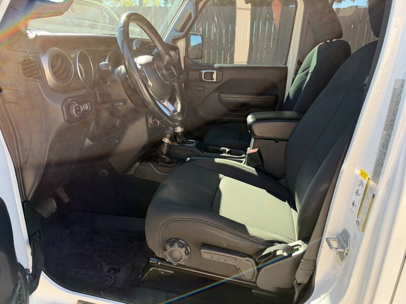Used 2020 Jeep Gladiator Sport w/ Quick Order Package 24S AWD/4WD image 19