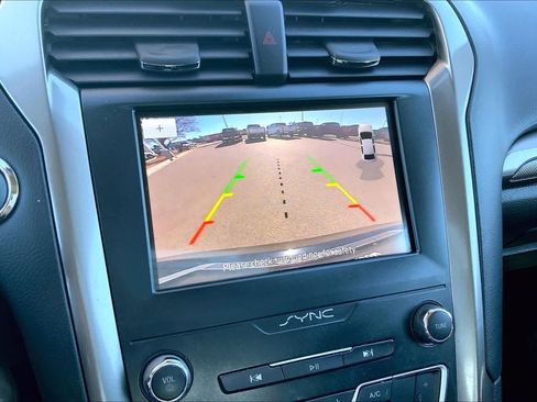 Certified 2019 Ford Fusion SE image 26