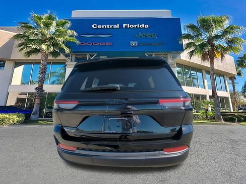 New 2026 Jeep Grand Cherokee Limited w/ Limited Altitude Package RWD image 6