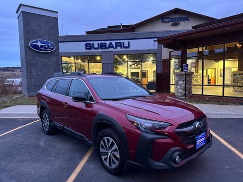 Used 2024 Subaru Outback Premium image 4