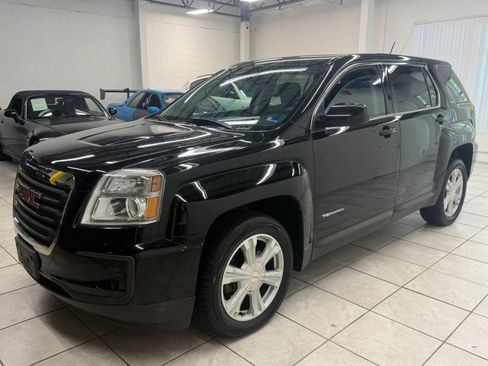 Used 2017 GMC Terrain SLE FWD image 3