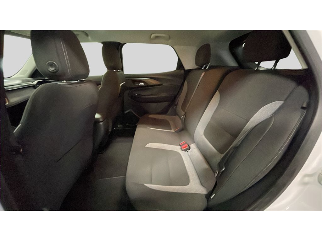 Used 2025 Chevrolet TrailBlazer LT AWD/4WD image 15