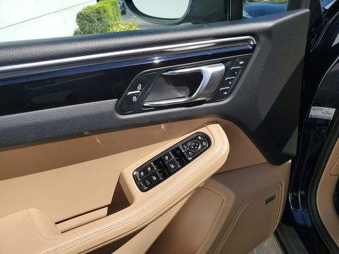 Used 2019 Porsche Macan S image 18