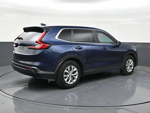 Used 2025 Honda CR-V LX image 5