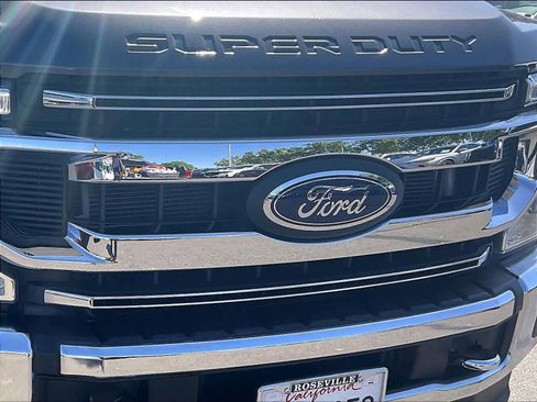 Used 2021 Ford F250 XLT w/ XLT Premium Package AWD/4WD image 27