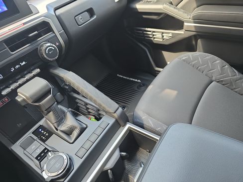 New 2026 Toyota Tacoma SR5 AWD/4WD image 25