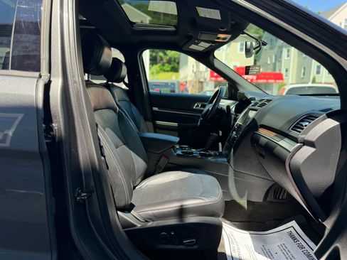 Used 2017 Ford Explorer Limited AWD/4WD image 15