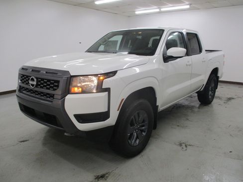 New 2025 Nissan Frontier SV image 1