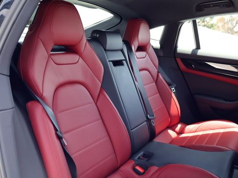 Certified 2025 Porsche Panamera 4 AWD/4WD image 23