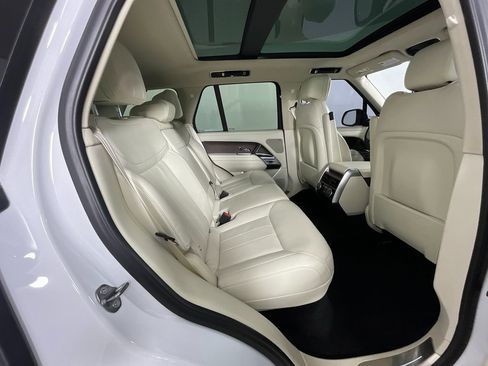 Certified 2023 Land Rover Range Rover SE image 23