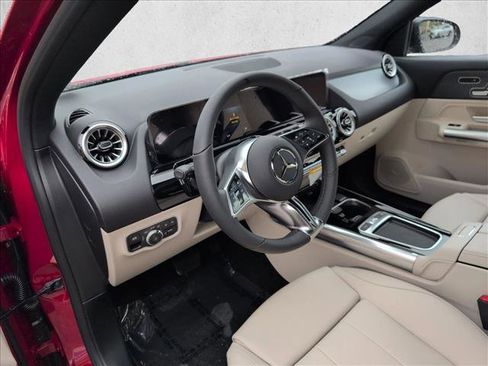 New 2026 Mercedes-Benz GLA 250 4MATIC image 3