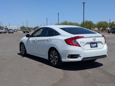 Used 2016 Honda Civic EX image 3