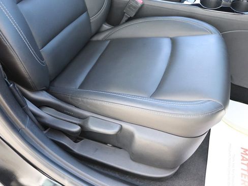 Used 2019 Chevrolet Cruze Premier w/ Sun And Sound Package image 18