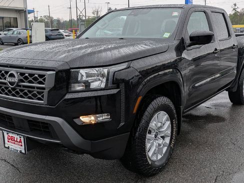 Used 2022 Nissan Frontier SV AWD/4WD image 4