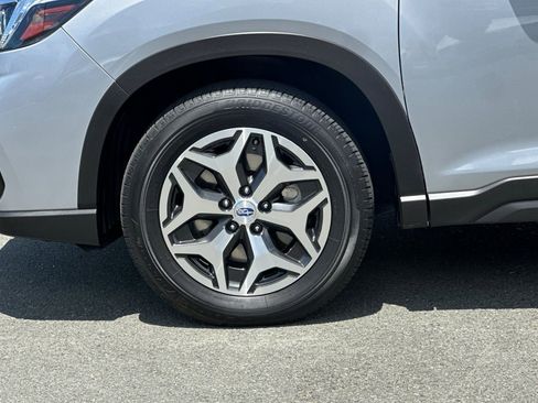 Used 2019 Subaru Forester Premium AWD/4WD image 26