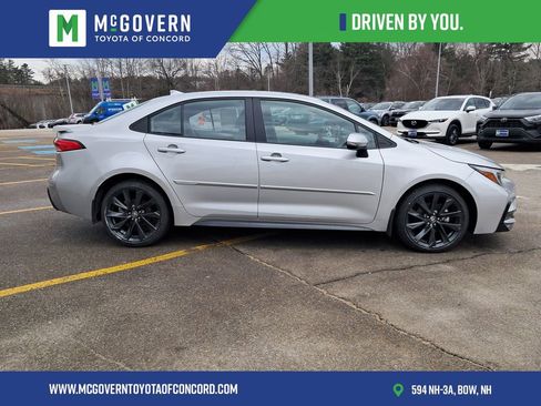 Used 2025 Toyota Corolla SE image 6