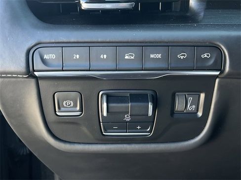 Used 2022 Cadillac Escalade Premium Luxury Platinum image 26