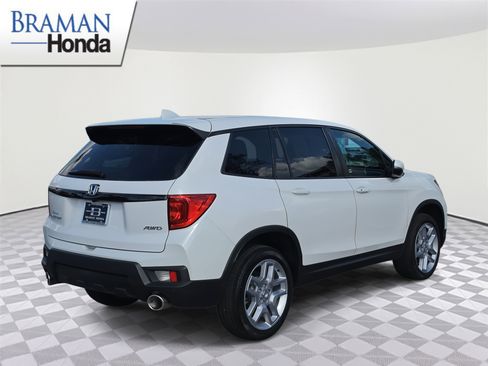 Certified 2024 Honda Passport EX-L image 3