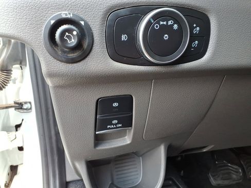 Certified 2024 Ford Transit 350 XLT RWD image 22