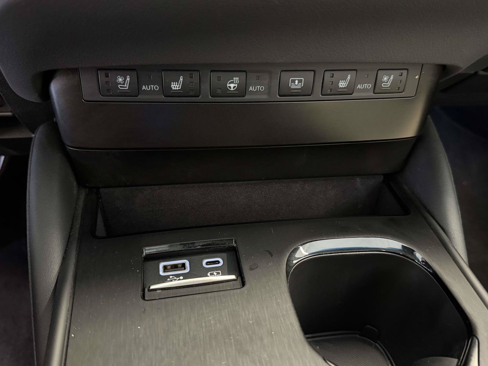 Certified 2024 Lexus ES 350 Ultra Luxury FWD image 24