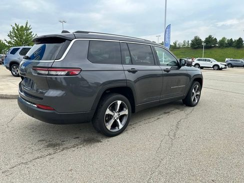 Used 2023 Jeep Grand Cherokee L Limited AWD/4WD image 3