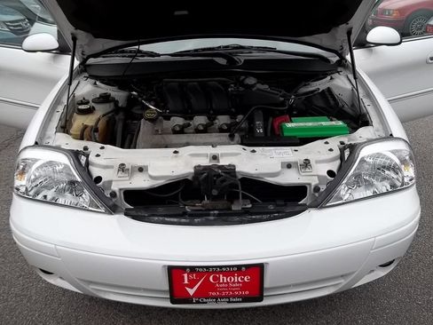 Used 2005 Mercury Sable LS image 24