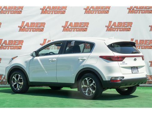 Used 2021 Kia Sportage LX AWD/4WD image 26
