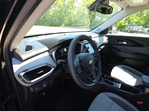 Certified 2023 Chevrolet TrailBlazer LT w/ Convenience Package AWD/4WD image 14