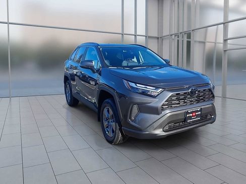 New 2025 Toyota RAV4 XLE image 5