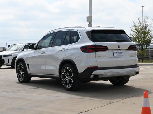 Certified 2025 BMW X5 xDrive40i w/ Premium Package image 7