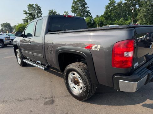 Used 2010 Chevrolet Silverado 2500 LT AWD/4WD image 10