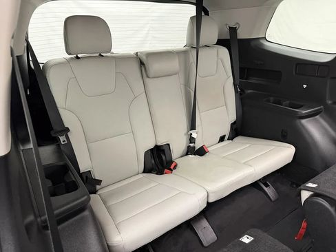Used 2020 Kia Telluride S AWD/4WD image 32