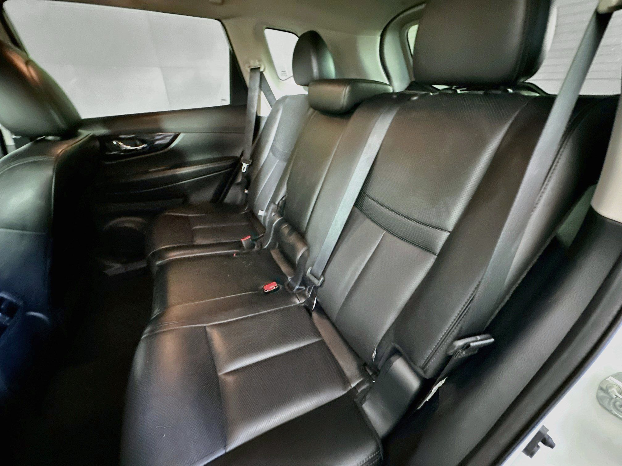 Used 2020 Nissan Rogue SL w/ Premium Package FWD image 28