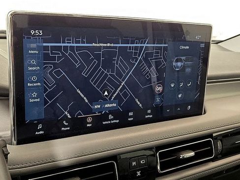 Certified 2022 Lincoln Nautilus Reserve w/ Luxury Package image 17