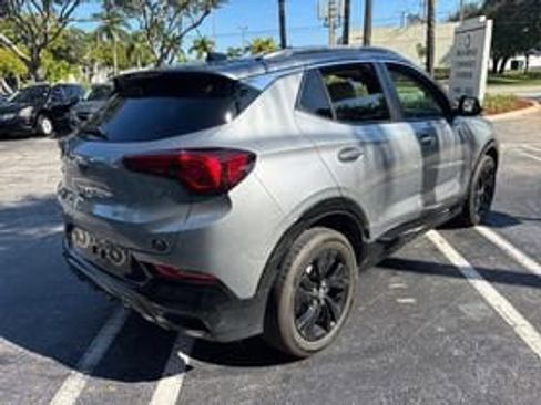 Used 2024 Buick Encore GX Sport Touring image 3