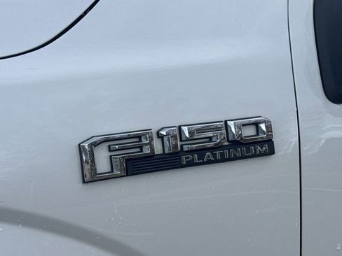 Used 2018 Ford F150 Platinum w/ Equipment Group 701A Luxury image 29