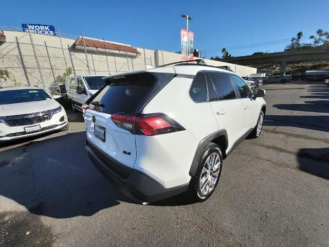 Used 2019 Toyota RAV4 XLE Premium w/ Carpet Mat Package FWD image 8