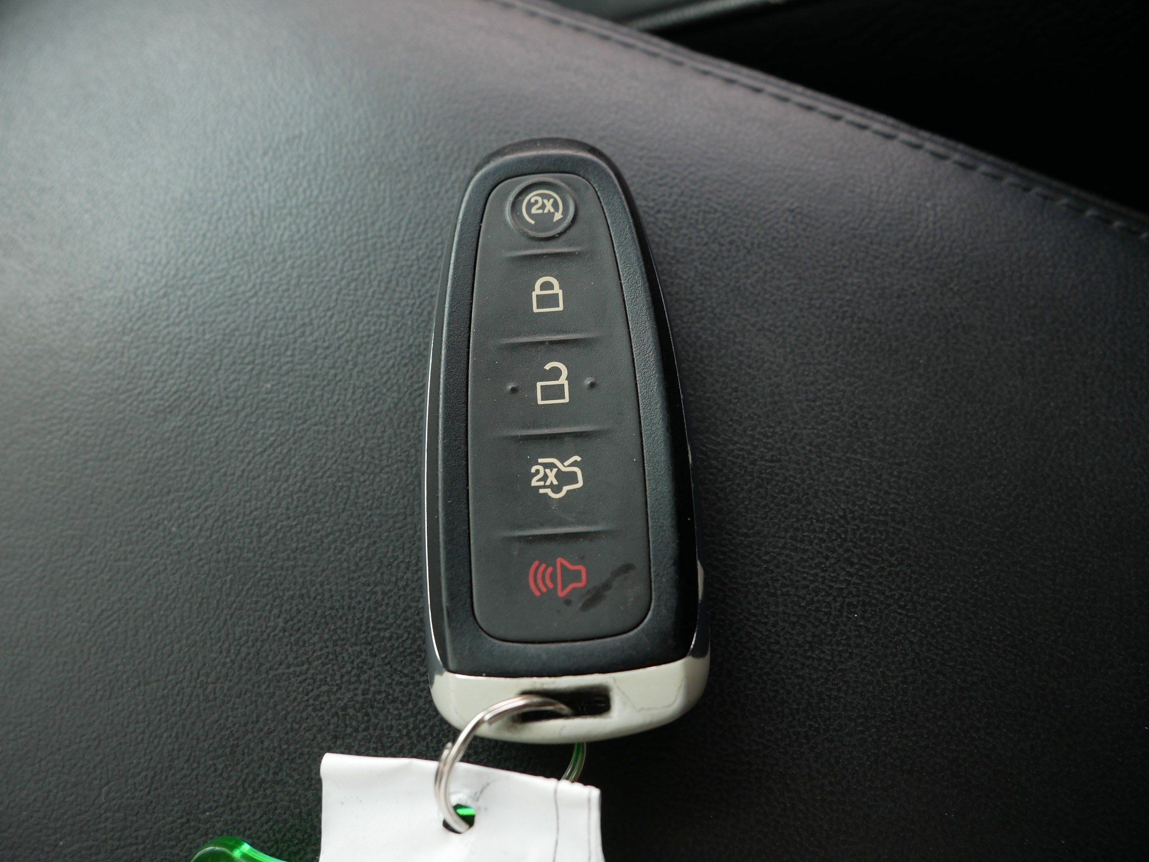 Used 2013 Lincoln MKX AWD image 33
