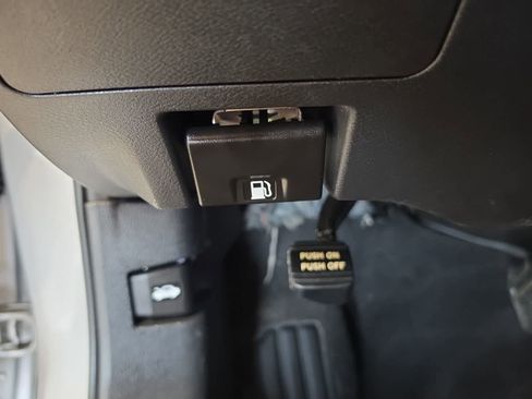 Used 2023 Nissan Altima 2.5 SR FWD image 18