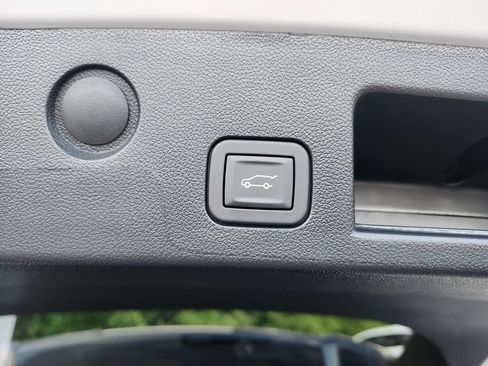 New 2027 GMC Terrain Elevation w/ Elevation Premium Package FWD image 21