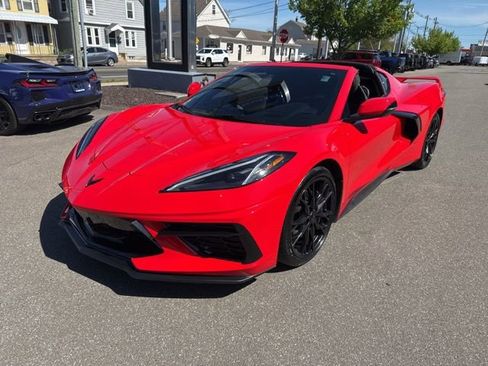 Used 2023 Chevrolet Corvette Stingray Preferred Cpe w/ Z51 Performance Package RWD image 2