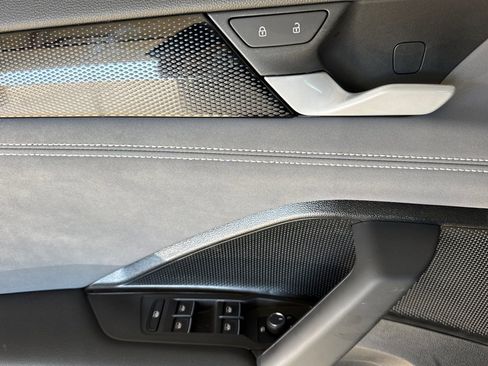 New 2026 Volkswagen Tiguan SE R-Line image 11